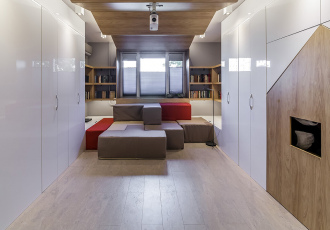 Гостиная под деревянной волной