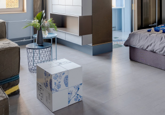 Плащ-палатка над плиточным небом