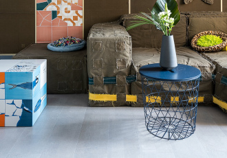 Плащ-палатка над плиточным небом