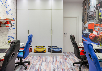 Гараж на четыре места