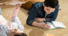 Пробка 2025: где она сильнее LVT, ламината и паркетной доски — цифры и тесты