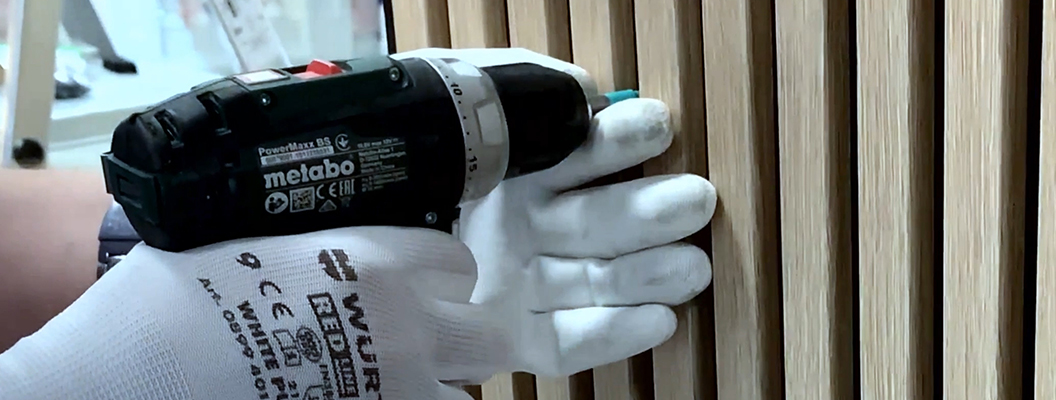 крепление реечных стеновых панелей